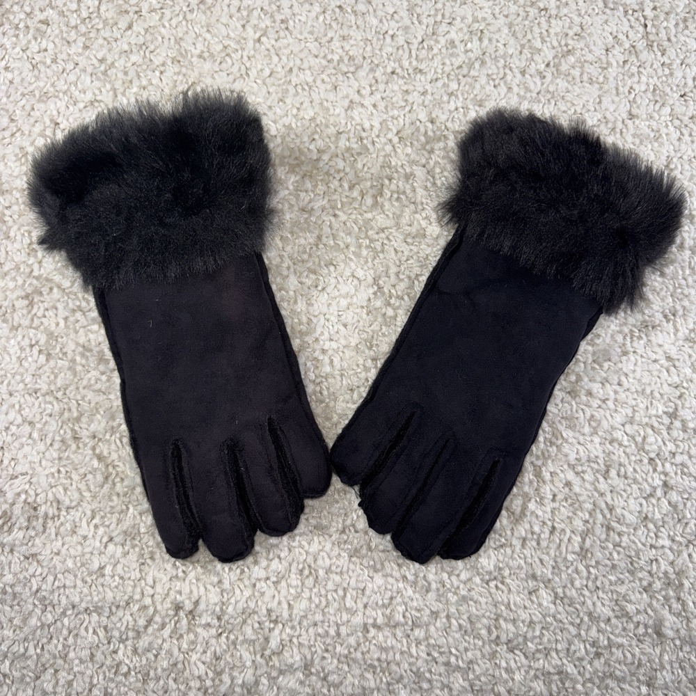 Women's Lined, Black Leather‎ With Faux Fur Wrist Driving Gloves, Size Large
